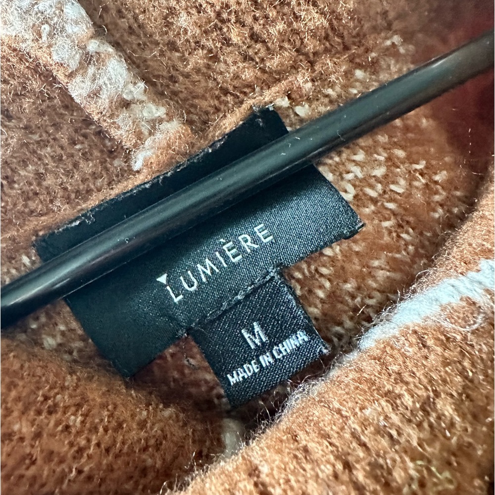 Oversized Sweater - Picture 3 of 3